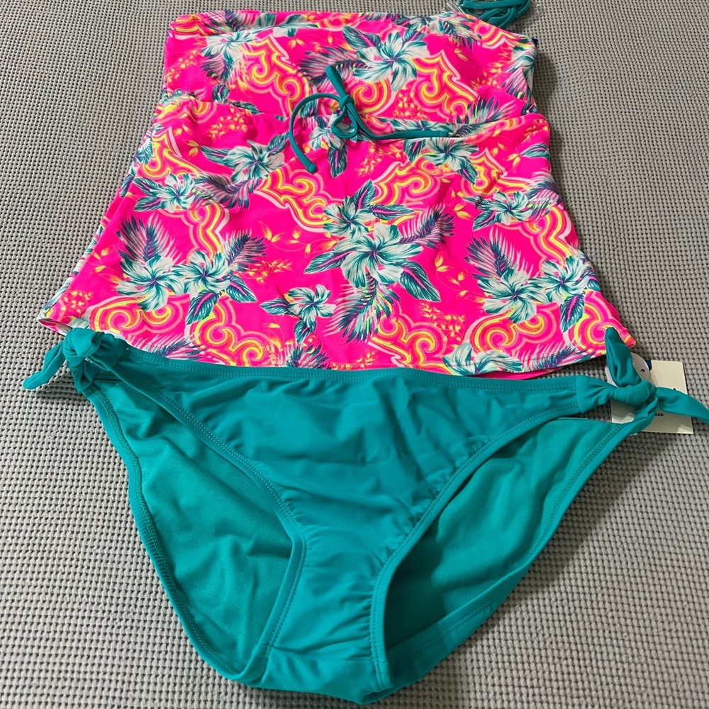 New w/tags Tankini Sz L